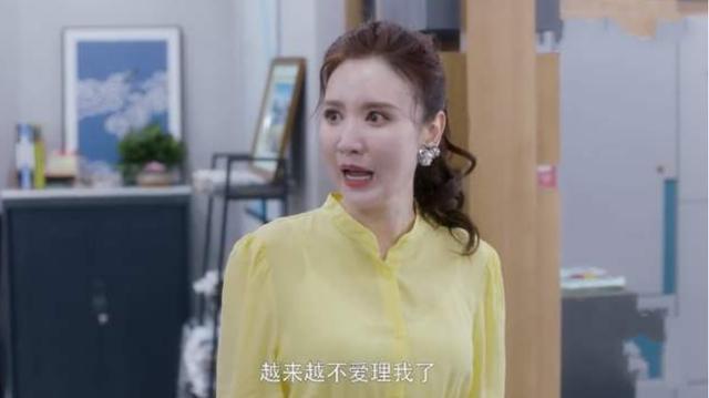 《安家》热播,遭家暴离婚抑郁的王自健,比娶唐嫣的幸福罗晋还火
