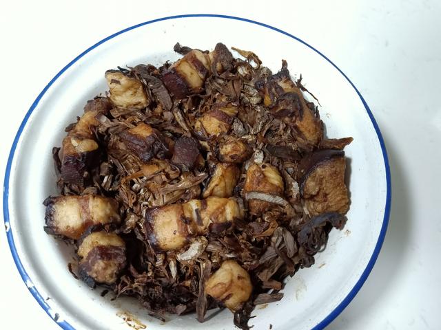 太香了!早餐蒸的千层饼,朋友圈1274个人求做法,比肉夹馍好吃