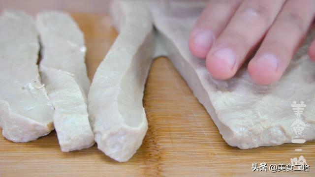 烤面筋最简单做法,不用烤箱、不用洗面,半斤粉能做30多串,过瘾