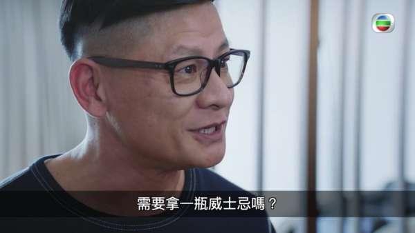 难摆脱奸人角色 TVB“御用奸人”热播剧中演斯文败类杀害好友