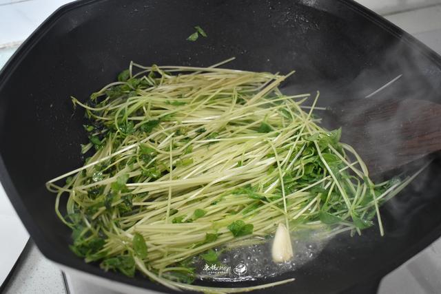 我家很爱吃这道菜,隔三差五就要做,实惠又营养,吃多了也不长肉