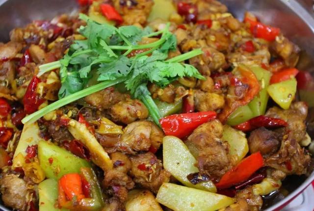 不管是哑巴兔还是干锅兔,那鲜美爽口的味道,让你吃了还想吃