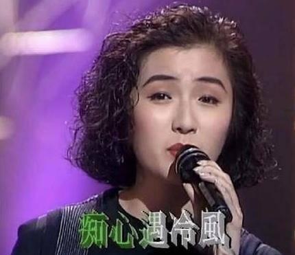 前港姐未婚先孕当单亲妈妈多年 曾与大19岁制片人发展“父女恋”