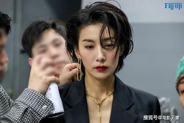 她的出现吊打傻白甜作精女主