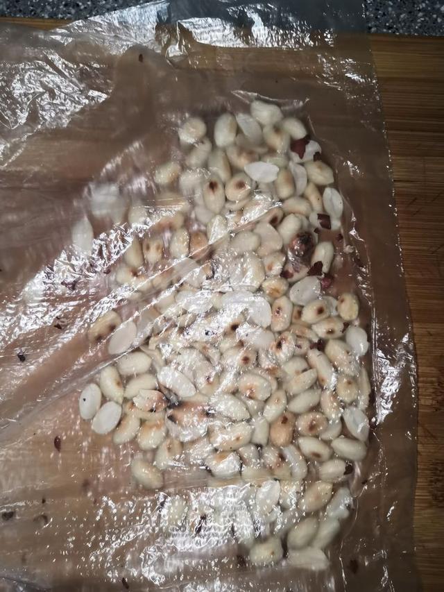 一碗红豆一碗糯米,一泡一搅做糯米红豆糕,香甜软糯真好吃!