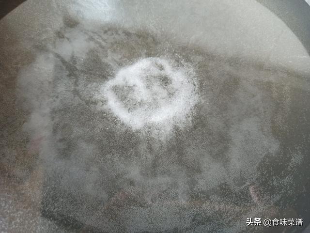 想吃凉粉别再买了,比例告诉你,10分钟搞定,爽滑Q弹没有添加剂