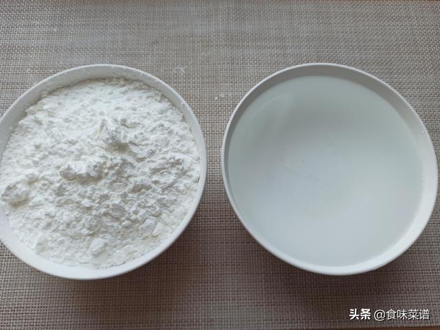 想吃凉粉别再买了,比例告诉你,10分钟搞定,爽滑Q弹没有添加剂