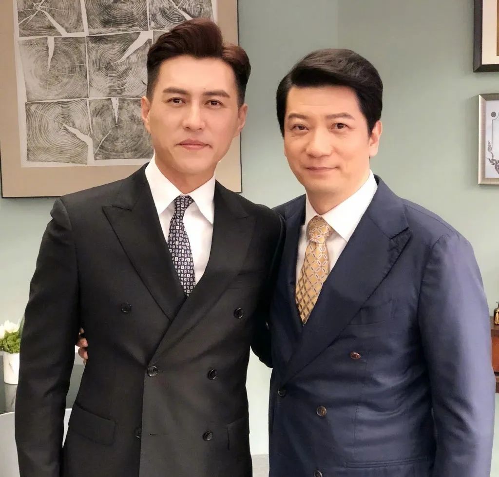 新剧不再演精英,靳东强势接力孙俪!两人竟然也合拍过电视剧?