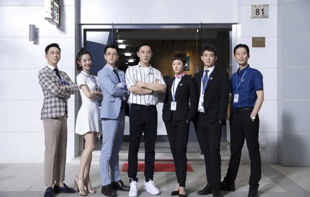 新剧不再演精英,靳东强势接力孙俪!两人竟然也合拍过电视剧?