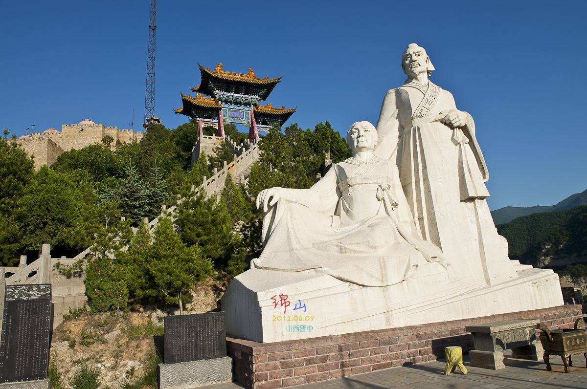 他在寒食节这天写下一首哭穷诗,满满的自嘲,没有比他更穷的了
