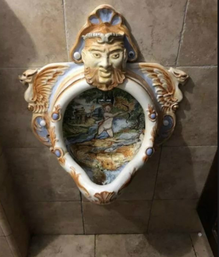 搞笑GIF趣图:兄弟,这么好的媳妇不多了,好好珍惜吧!
