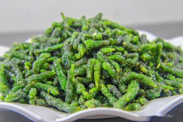 楮不揪最好吃做法!一蒸一拌绿油油的鲜味十足,春天才有别错过