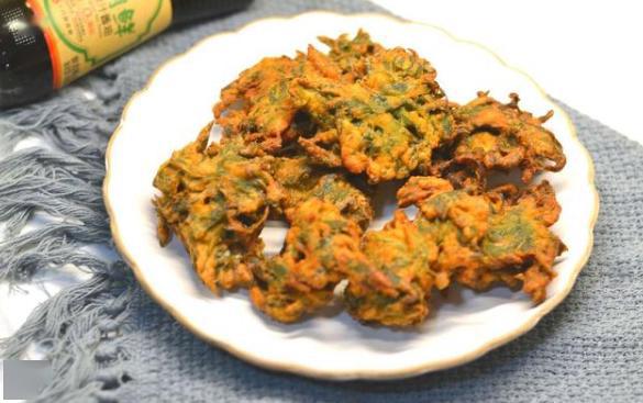清明时节必吃的食物,艾蒿丸子香酥脆爽,青团子软糯爽口