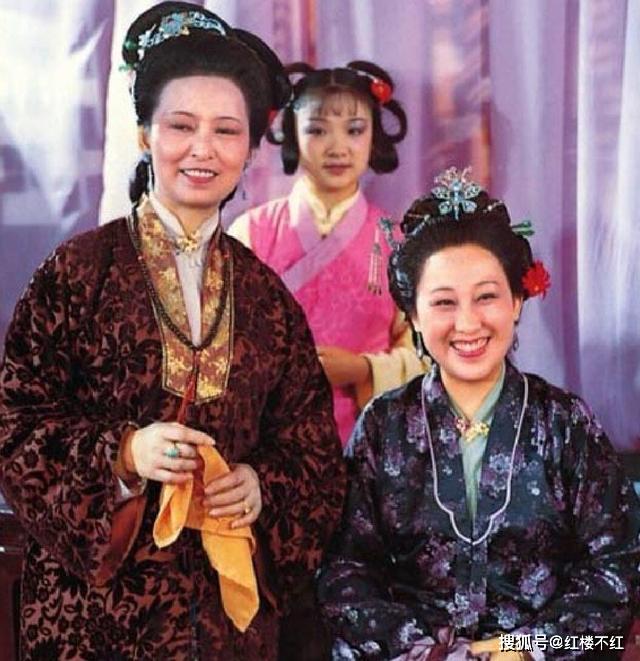 红楼趣谈:贾母与王夫人的区别——一个感性糊涂,一个理性冷血