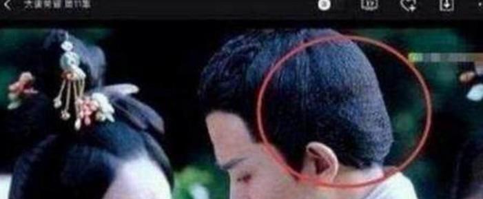 经典电视剧搞笑镜头,果然是个穿帮镜头,图3一点都不敬业啊