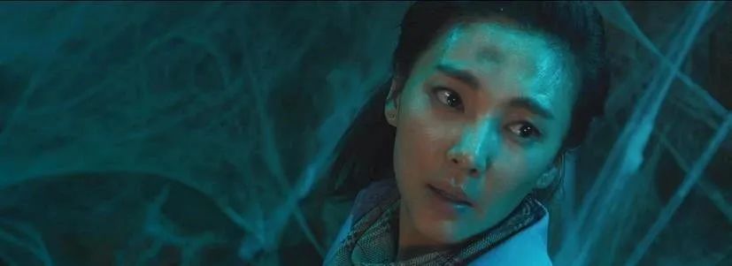 《龙岭迷窟》播放量破亿!46岁潘粤明受好评,张雨绮不再是“花瓶”?
