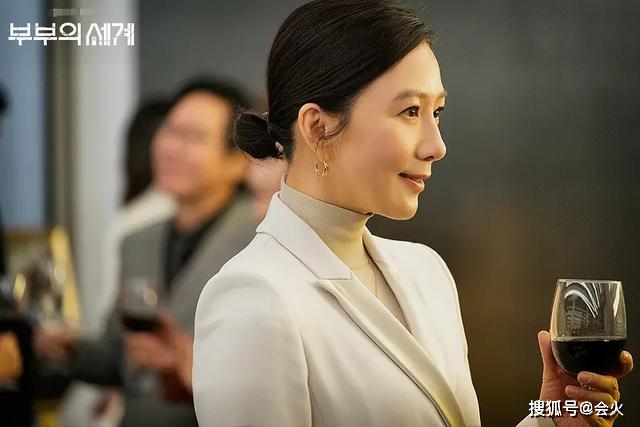 报复老公出轨的方式是自己也出轨?这部剧手撕渣男的方式太刺激!
