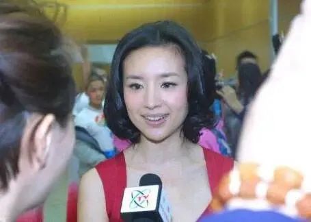 潘粤明翻红,王大治已成人父,董洁的幸福还远吗?