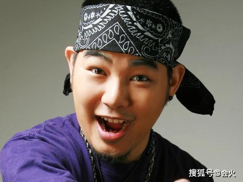 男星高调炫前妻女儿:在家躺着月入60万!自己再婚后得子却无收入