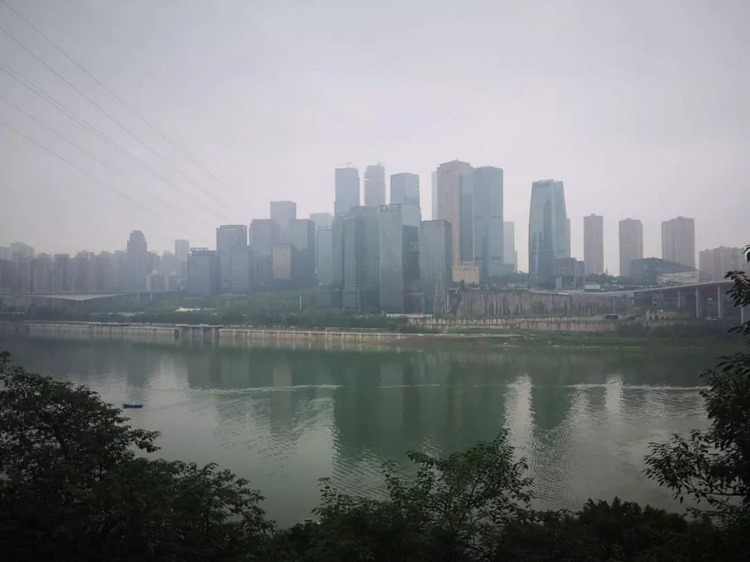 洪崖洞旁,藏着一处属于老重庆人的独家记忆