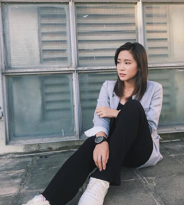 佘诗曼接班人!TVB小花新剧演技爆发获赞,生活中是孝顺女