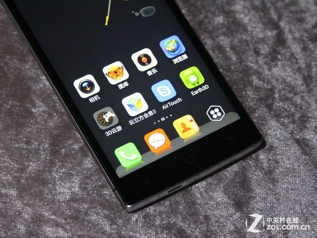 takee 1全息手机售3600元 9月8日正式开售