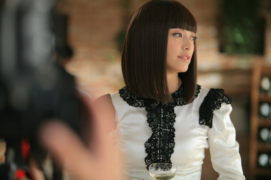 姚晨《摇摆的婚约》很时尚 亦土亦洋真本色