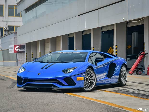 售673.9673万 兰博基尼Aventador S上市