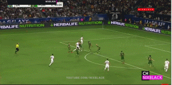 38岁伊布蝎子摆尾中柱+勺子点球!又造超霸气一幕