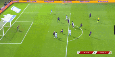 【足球】西甲-登贝莱开场伤退 巴萨0-2塞尔塔23轮不败终结