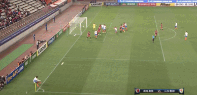 【足球】亚冠-费莱尼头槌伊藤翔2分钟2球 鹿岛2-1逆转鲁能