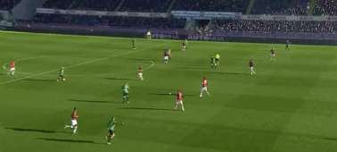 【足球】意甲-伊利契奇梅开二度 亚特兰大5-0横扫AC米兰