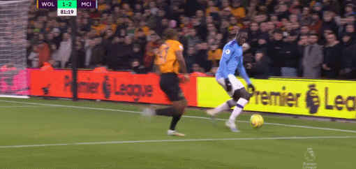 【足球】英超-斯特林梅开二度 曼城2球领先2-3遭狼队逆转