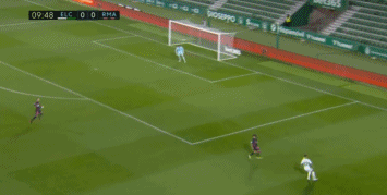 救命神扑!2米巨人迎皇马生涯百战 不满裁判:老乱吹