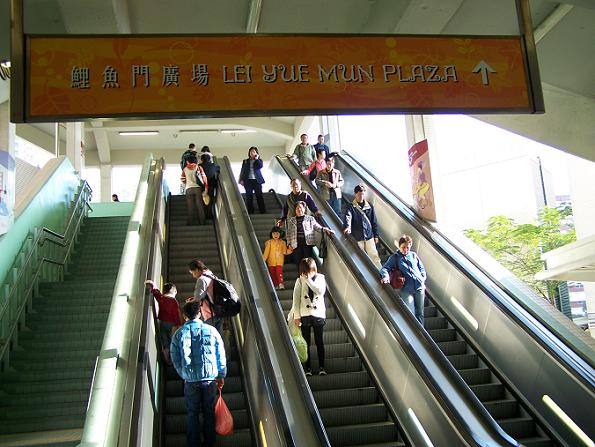 BEYOND..怀念家驹.(看望家驹..转)