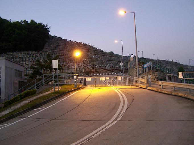 BEYOND..怀念家驹.(看望家驹..转)