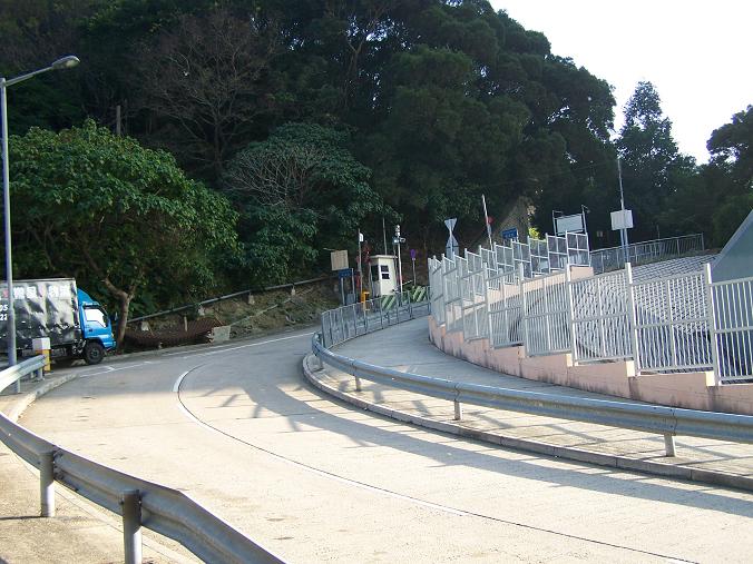 BEYOND..怀念家驹.(看望家驹..转)