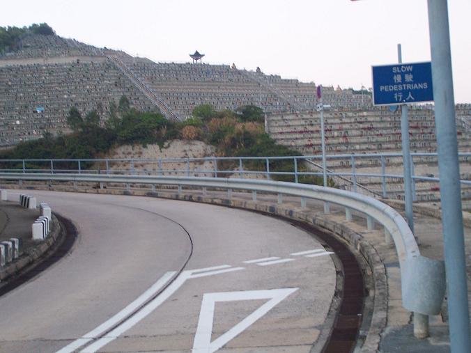 BEYOND..怀念家驹.(看望家驹..转)