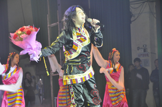 2012年新年贺岁 索南扎西 姑娘你有没有想我