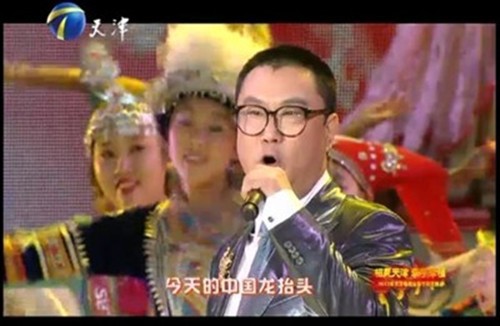 于文华恋上"大衣哥" 尹相杰移情“1+3组合”