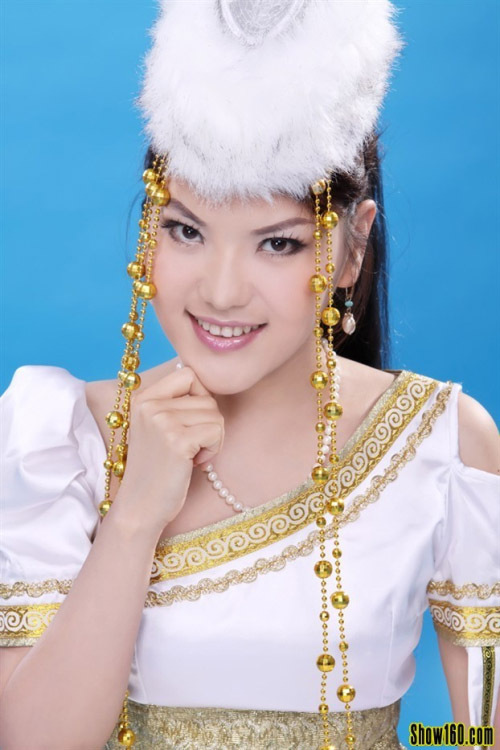 蒙古之花 乌兰图雅第20届金鸡百花电影节开幕式《套马杆》