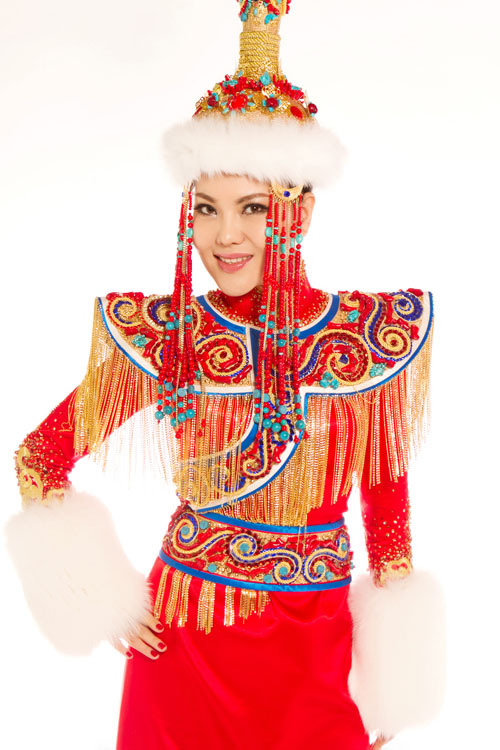 蒙古之花乌兰图雅《凤凰飞》 全国高校学子受热捧