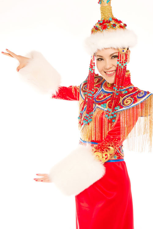 蒙古之花乌兰图雅《凤凰飞》 全国高校学子受热捧