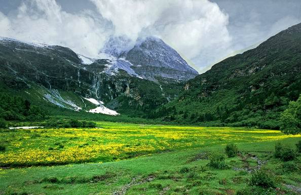醉美亚丁四季秀——首届亚丁手机摄影大赛正式启动