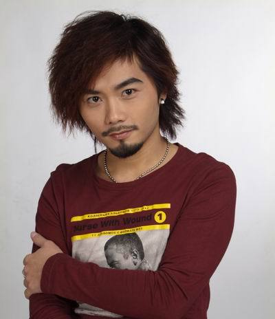 你还在听《忐忑》吗?那你就OUT了!2011最新网络神曲横空出世!