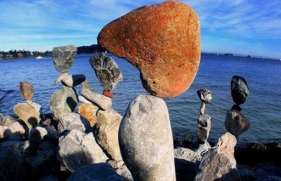 这家伙玩平衡玩得炉火纯青了