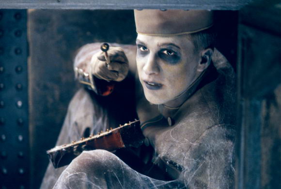 08国内最新上映大片《疯狂鬼幽灵》DVD中字