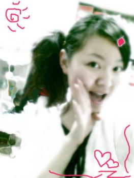 卓越之剑美女代言晒晒俏皮公主私房照
