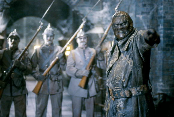 08国内最新上映大片《疯狂鬼幽灵》DVD中字