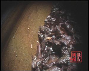 三鹿算什么?看过这个你还有吃的欲望吗